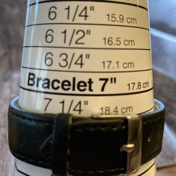 Animal Rescue Paw Watch. With New Battery. Excellent Condition!! - Picture 2 of 7